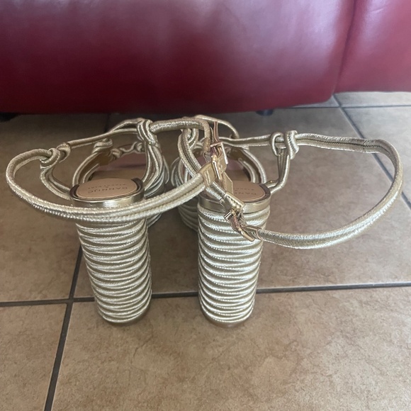 Dannijo Gianni Bini Gold Luchi Metallic Braided Platform Sandals 10M - Picture 6 of 11